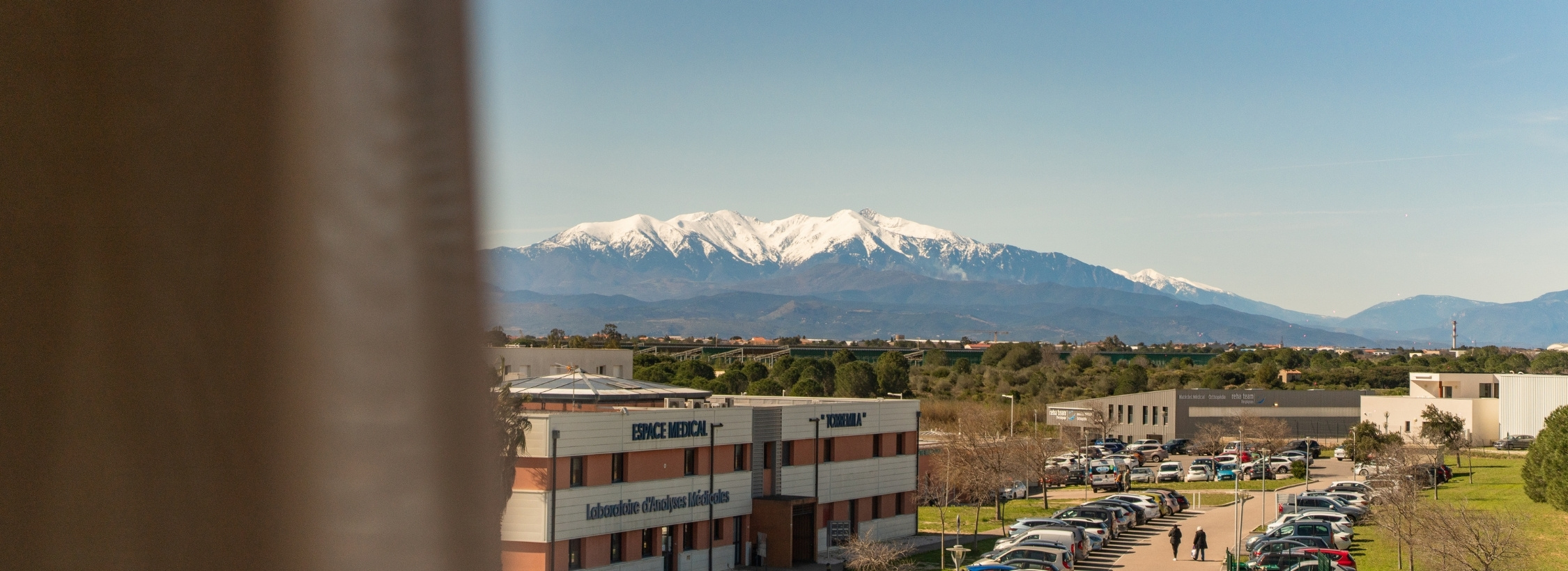 Vue Canigou chambre d'hôtel perpignan